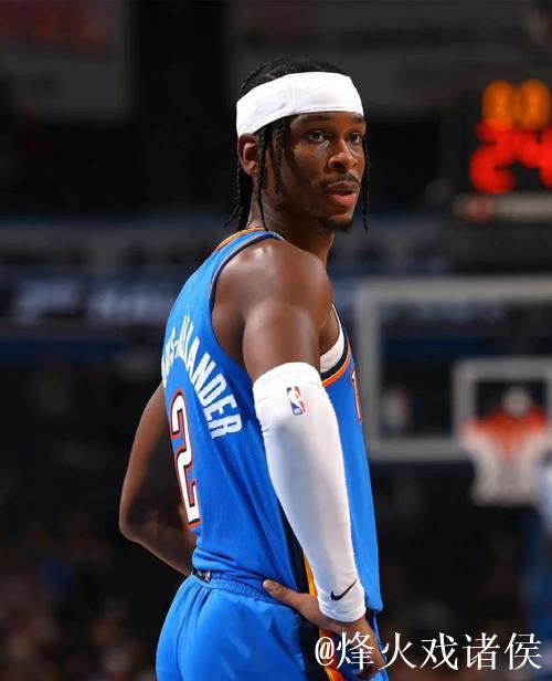 亚历山大狂轰40分雷霆12连胜势不可挡 灰熊击败太阳致其吞3连败 亚历山大狂轰40分雷霆12连胜势不可挡 灰熊击败太阳致其吞3连败