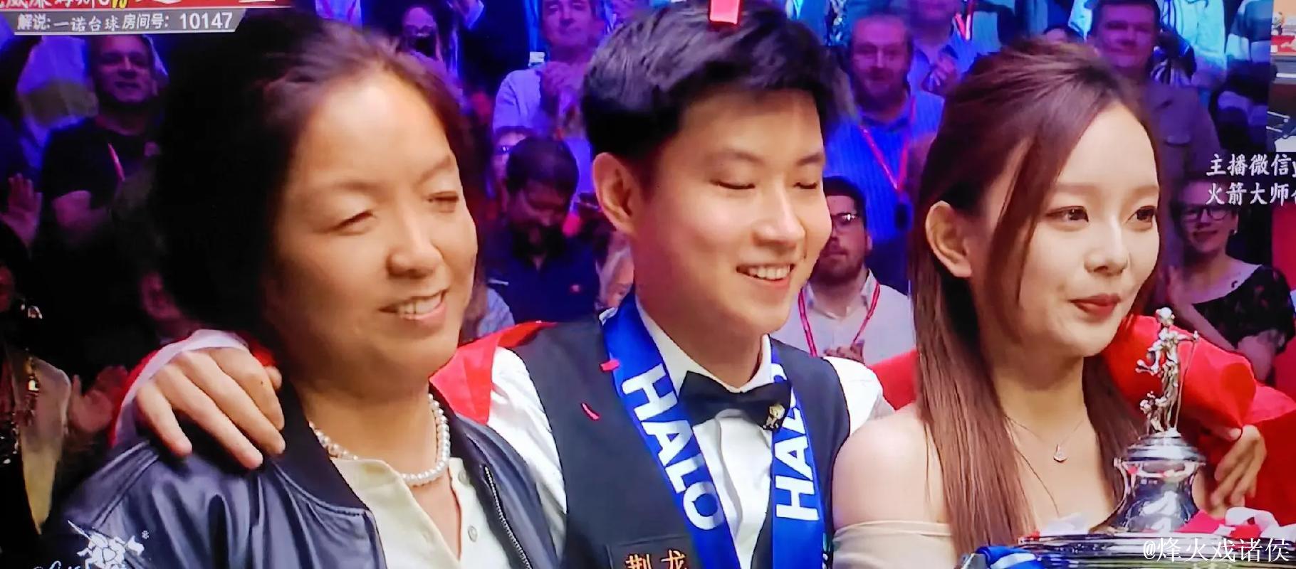 赵心童10-5大胜布雷切尔，90后首人问鼎英锦赛冠军